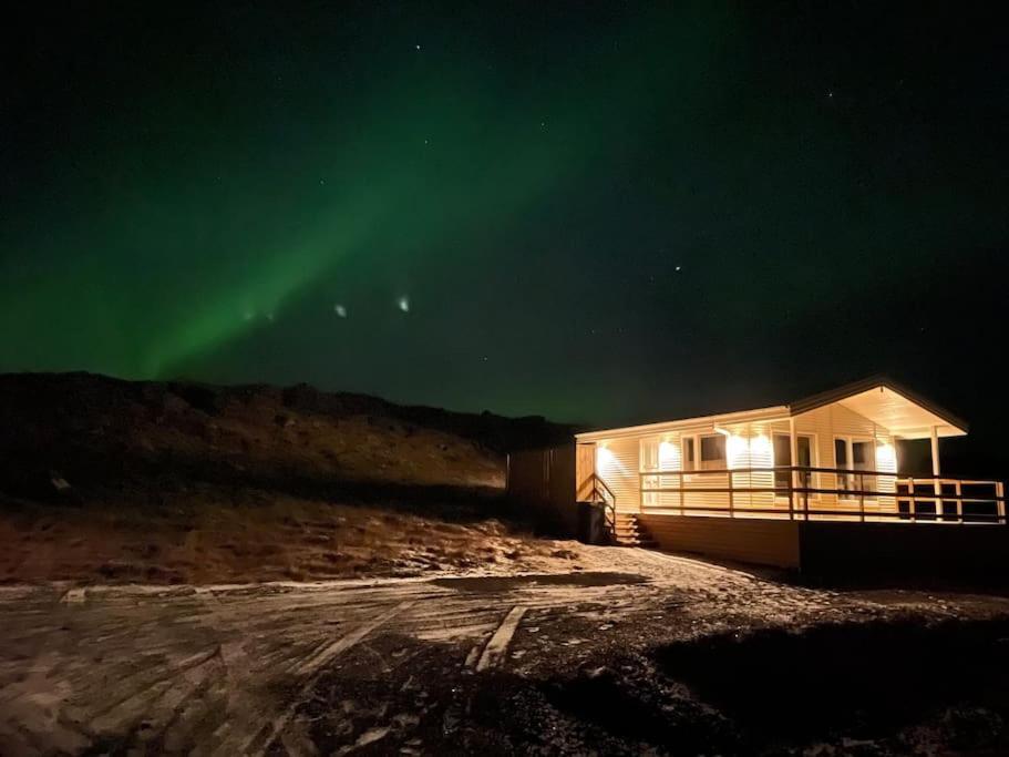 Eyvik Cottages - Private Hot Tub! Selfoss Exterior photo