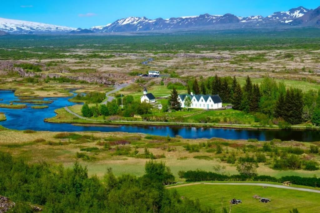 Eyvik Cottages - Private Hot Tub! Selfoss Exterior photo